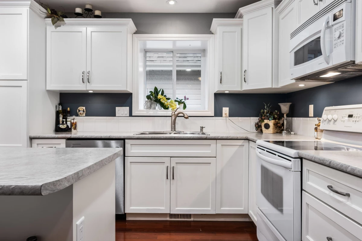 Walk-In Closet Photo of 8 6336 Tyson Road, Chilliwack, BC