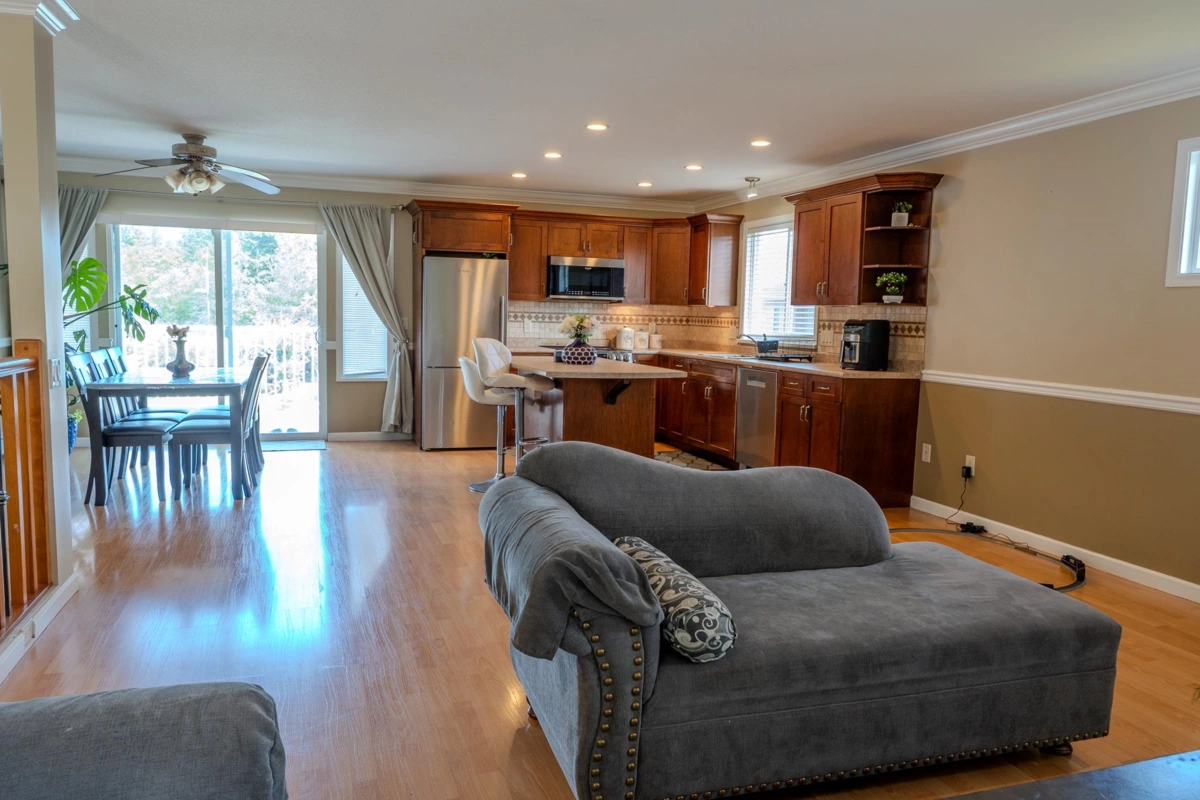 Guest Bathroom Photo of 3162 Station Road, Abbotsford, BC