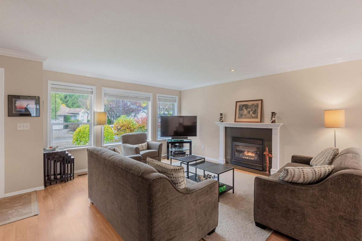 Family Room Photo of 318 Miami River Drive, Harrison Hot Springs, BC