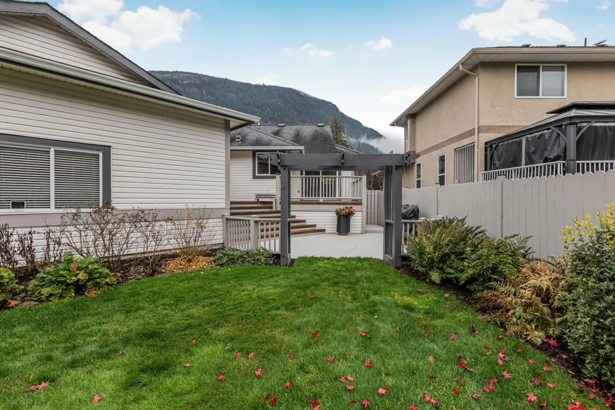 Hot Tub / Spa Photo of 318 Miami River Drive, Harrison Hot Springs, BC