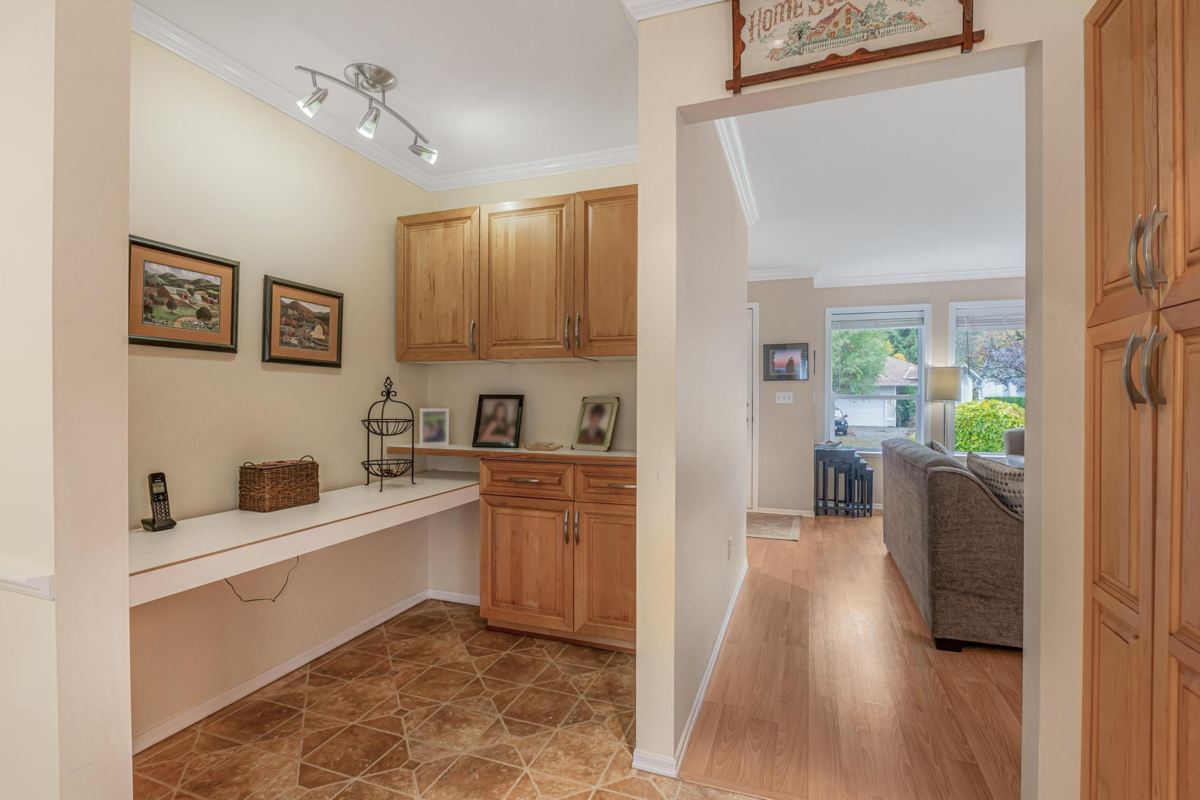 Walk-In Closet Photo of 318 Miami River Drive, Harrison Hot Springs, BC