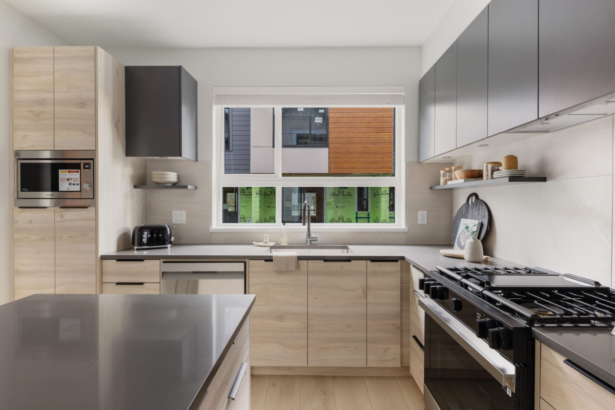 Bedroom 2 Photo of 123 30530 Cardinal Avenue, Abbotsford, BC