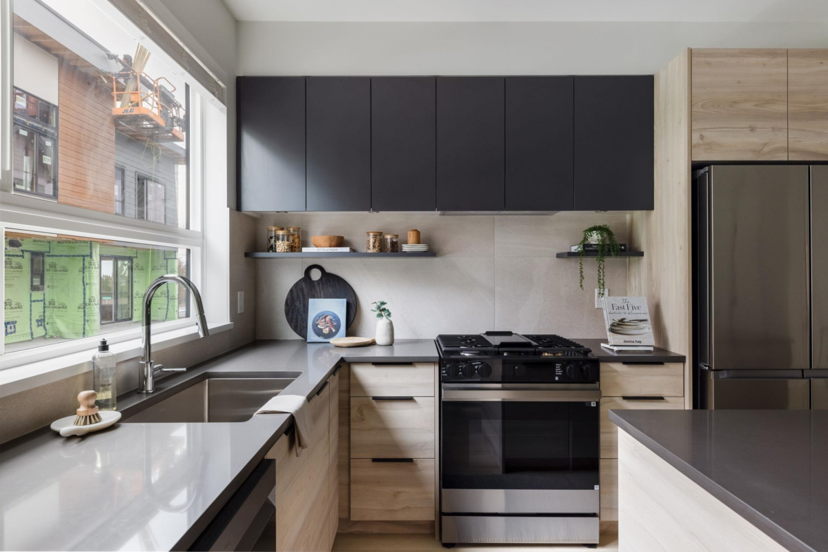 Bedroom 3 Photo of 123 30530 Cardinal Avenue, Abbotsford, BC