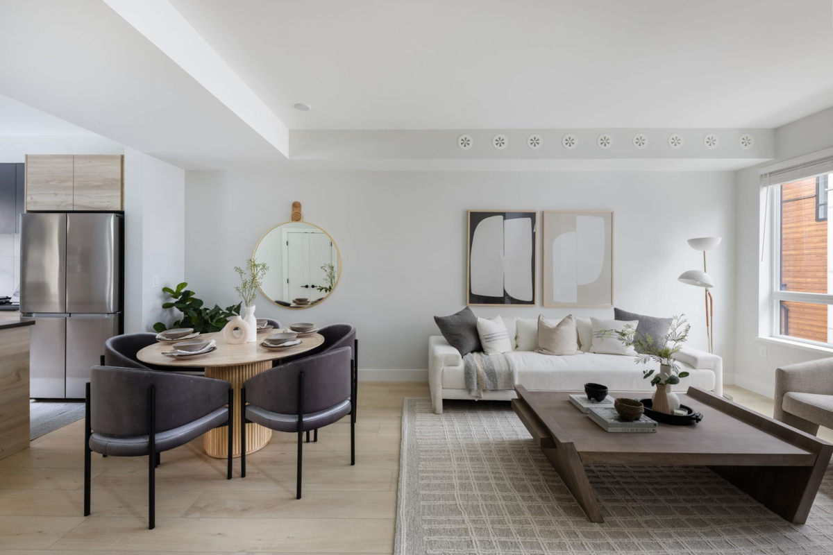 Breakfast Nook Photo of 123 30530 Cardinal Avenue, Abbotsford, BC