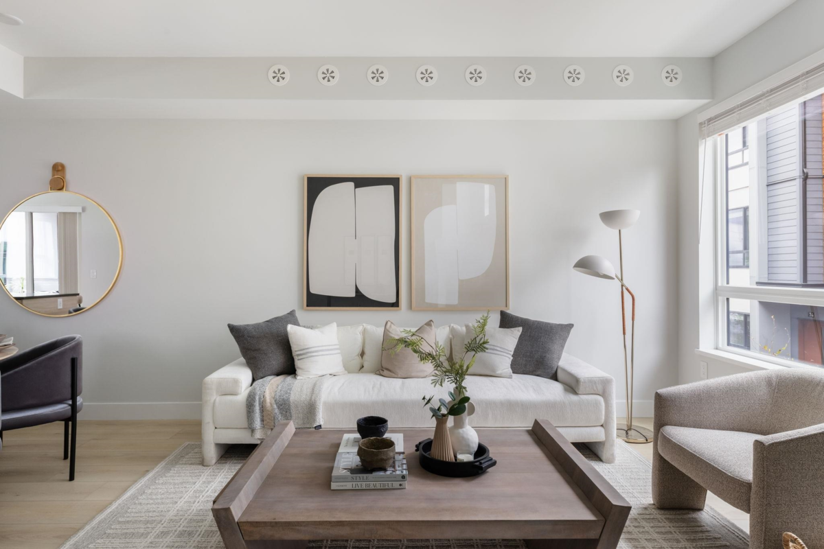 Kitchen Photo of 123 30530 Cardinal Avenue, Abbotsford, BC