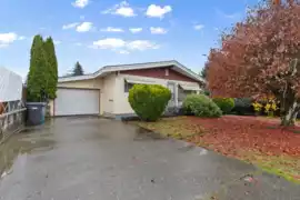 2142 Sandalwood Crescent, Abbotsford, BC