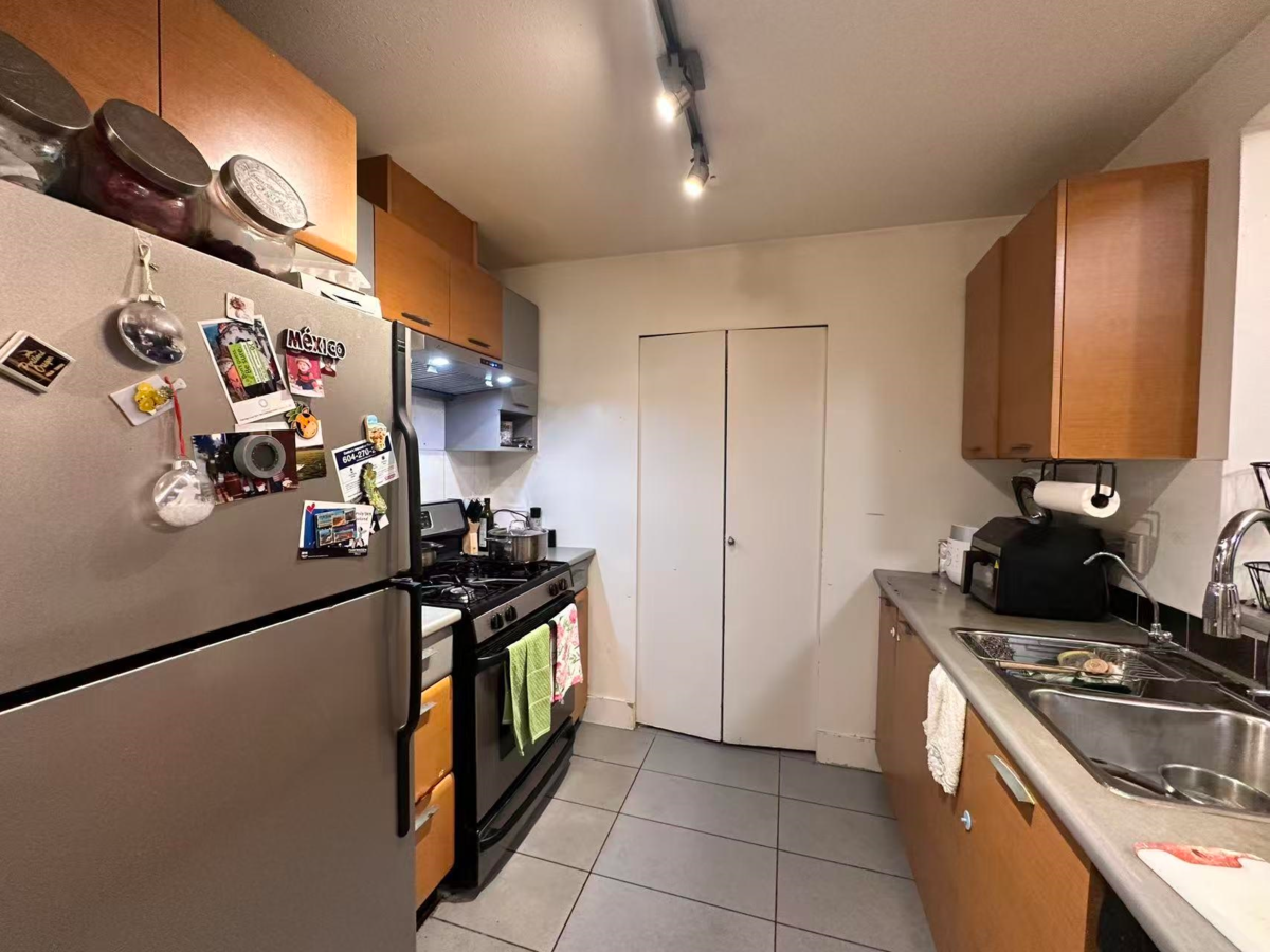 Breakfast Nook Photo of 310 9233 Ferndale Road, Richmond, BC