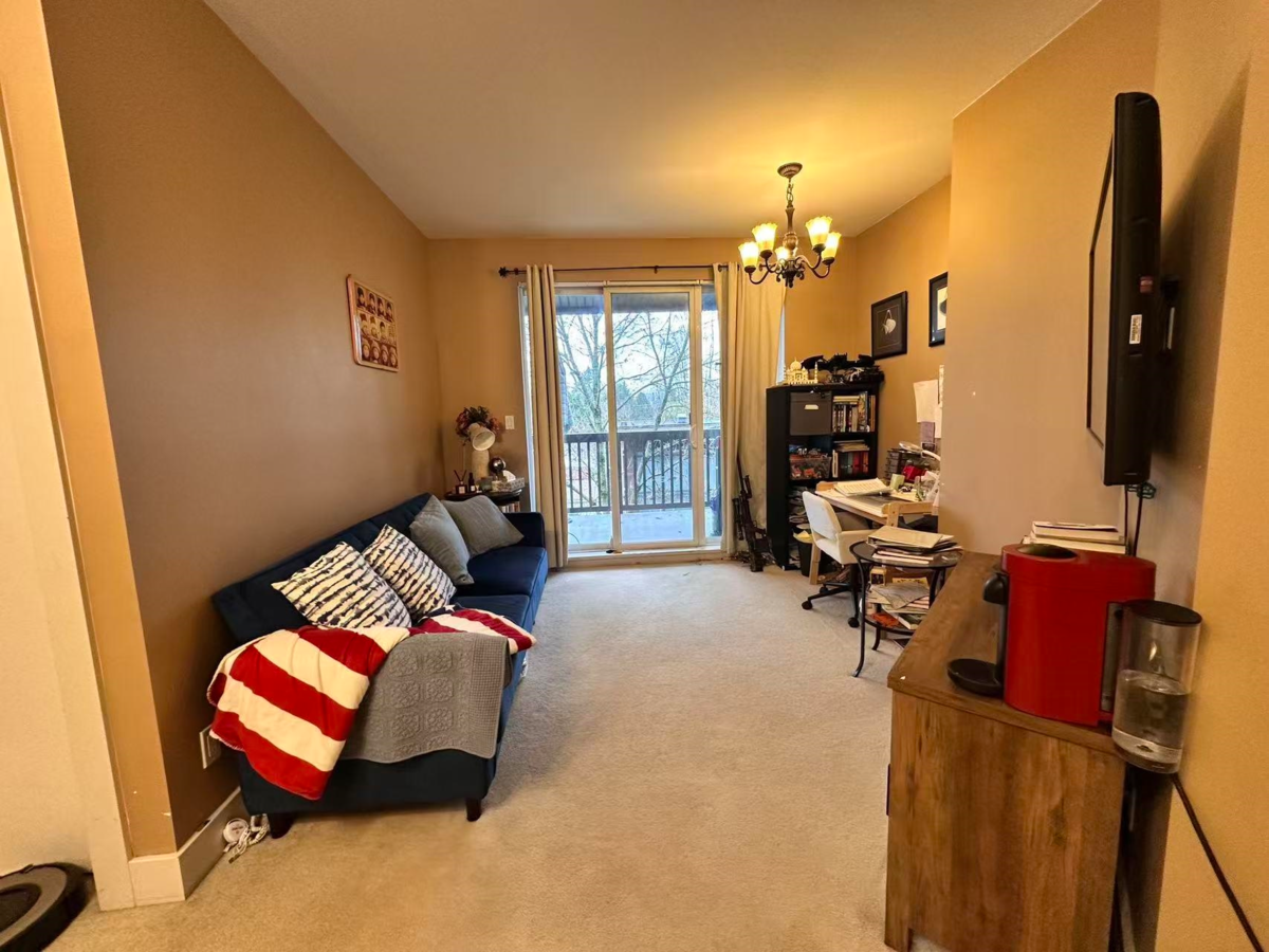 Family Room Photo of 310 9233 Ferndale Road, Richmond, BC