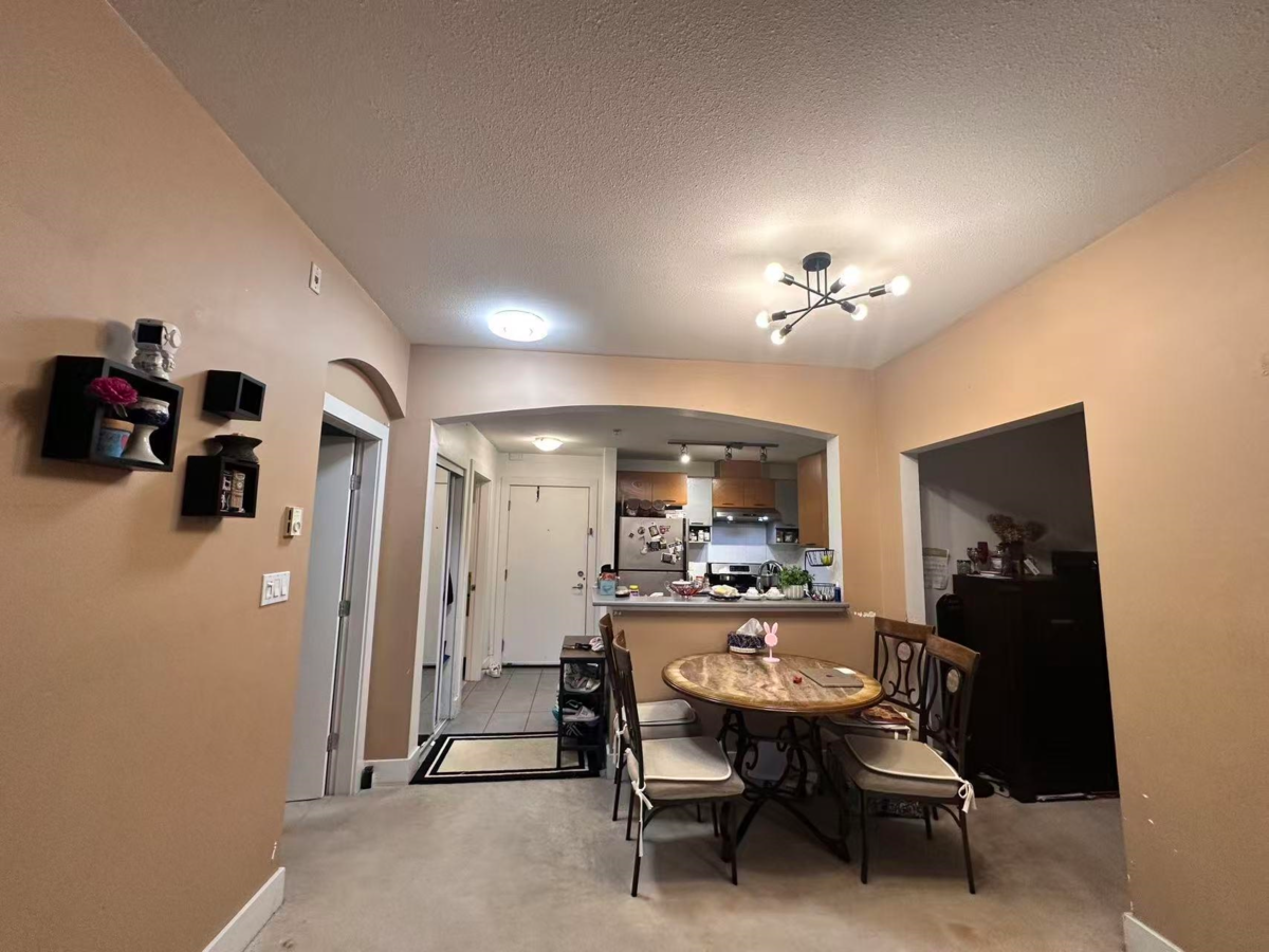 Primary Bathroom Photo of 310 9233 Ferndale Road, Richmond, BC