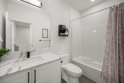 Hallway Photo of 10 27640 Lantern Avenue, Abbotsford, BC