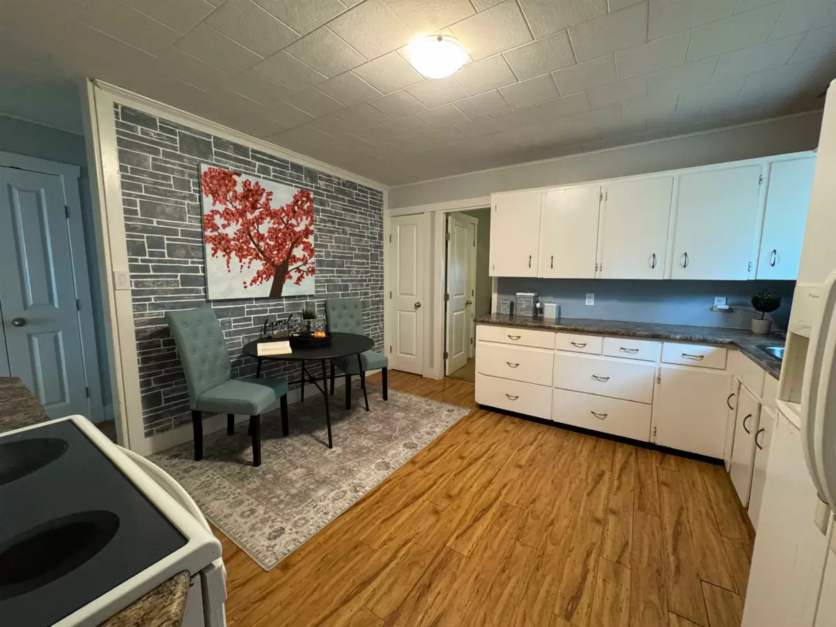 Family Room Photo of 7657 Blott Street, Mission, BC