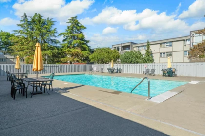 312 3451 Springfield Drive, Richmond, BC, Richmond — Apartment/Condo for sale