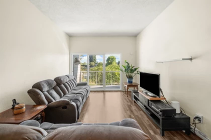 312 3451 Springfield Drive, Richmond, BC, Richmond — Apartment/Condo for sale