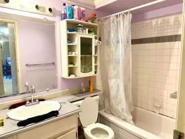 Primary Bathroom Photo of 311 8120 Colonial Drive, Richmond, BC
