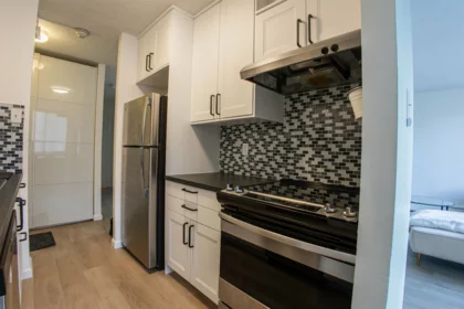 204 4200 Mayberry Street, Burnaby, BC, Burnaby — Apartment/Condo for sale