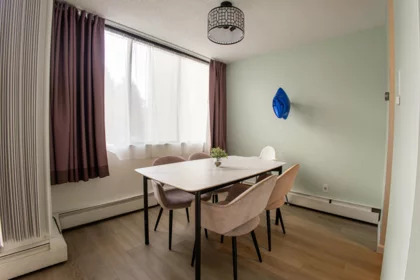 204 4200 Mayberry Street, Burnaby, BC, Burnaby — Apartment/Condo for sale