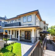 265 W 6th Street, North Vancouver, BC
