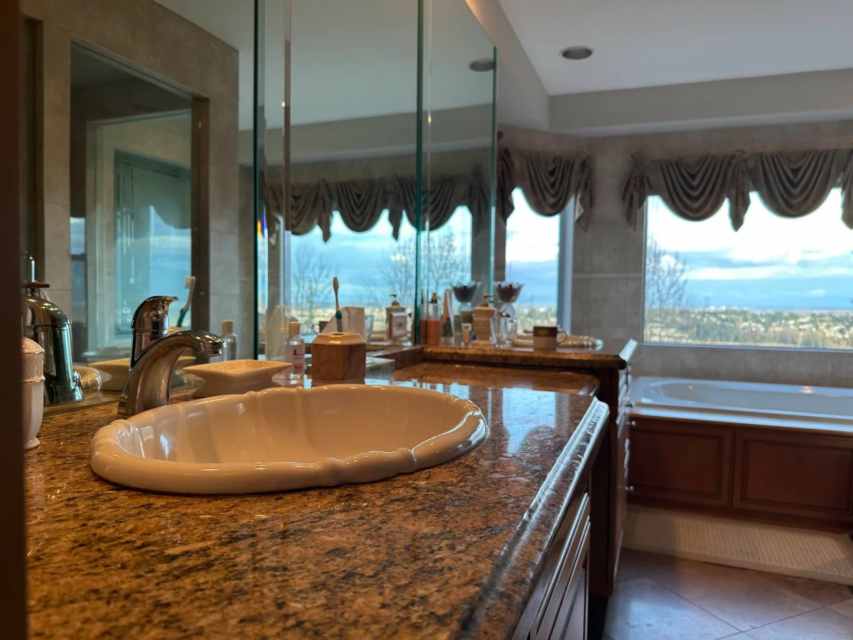 Guest Bathroom Photo of 2777 Nadina Drive, Coquitlam, BC
