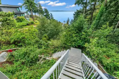 Community Amenities Photo (Clubhouse) of 14104 Marine Drive, White Rock, BC