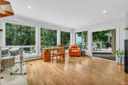Office / Den Photo of 14104 Marine Drive, White Rock, BC