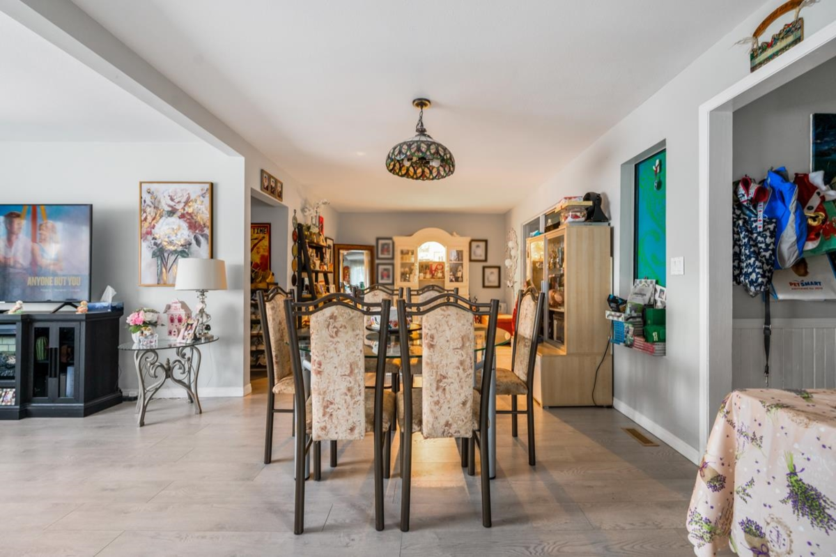 Primary Bedroom Photo of 2155 Prairie Avenue, Port Coquitlam, BC