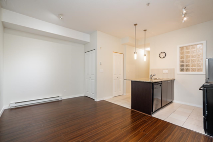 117 10499 University Drive, Surrey, BC