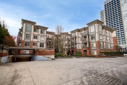 117 10499 University Drive, Surrey, BC