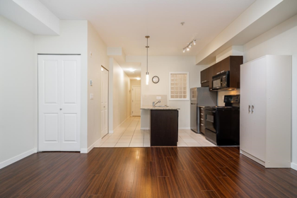 117 10499 University Drive, Surrey, BC