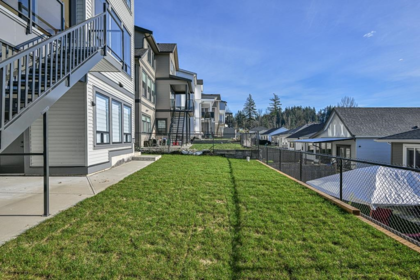 Backyard Photo of 33950 Parr Avenue, Mission, BC