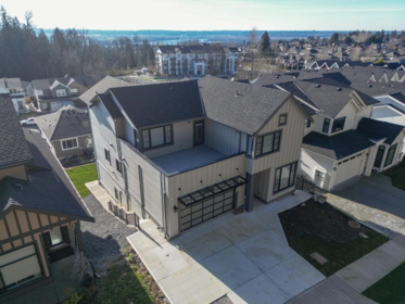 33950 Parr Avenue, Mission, BC, Mission BC — 6 bed single family residence for sale