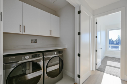 Mudroom Photo of 33950 Parr Avenue, Mission, BC
