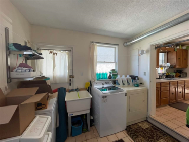 Kitchen Photo of 88 W 48th Avenue, Vancouver, BC