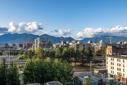 1002 120 Milross Avenue, Vancouver, BC, Downtown VE — 2 bed apartment/condo for sale