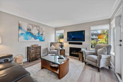 Breakfast Nook Photo of 202 1488 Merklin Street, White Rock, BC