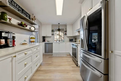 202 1488 Merklin Street, White Rock, BC, White Rock — Apartment/Condo for sale
