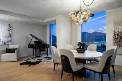 Breakfast Nook Photo of 3403 1568 Alberni Street, Vancouver, BC