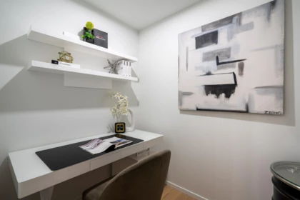 Entry Foyer Photo of 3403 1568 Alberni Street, Vancouver, BC