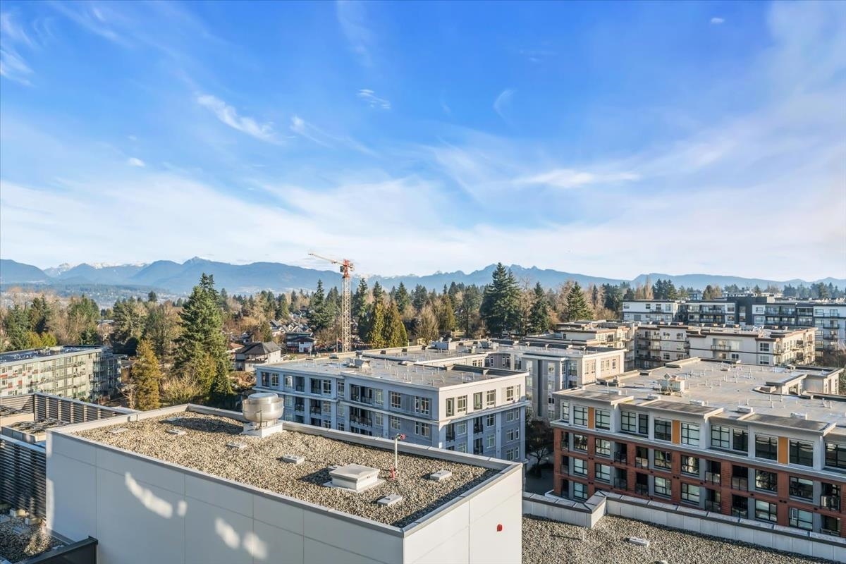 Breakfast Nook Photo of 1212 13675 107a Avenue, Surrey, BC