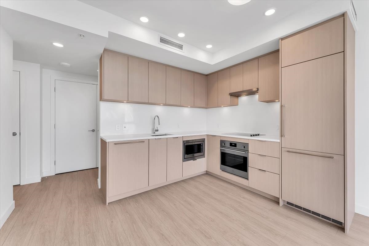 Exterior Rear Photo of 1212 13675 107a Avenue, Surrey, BC