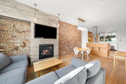 Breakfast Nook Photo of 28 230 Salter Street, New Westminster, BC