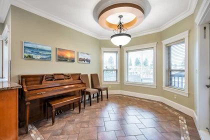 7307 2nd Street, Burnaby, BC