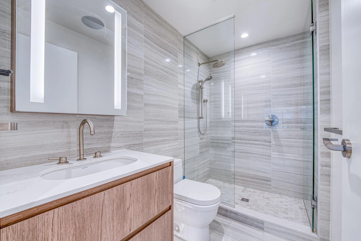 Primary Bathroom Photo of 912 6833 Pearson Way, Richmond, BC