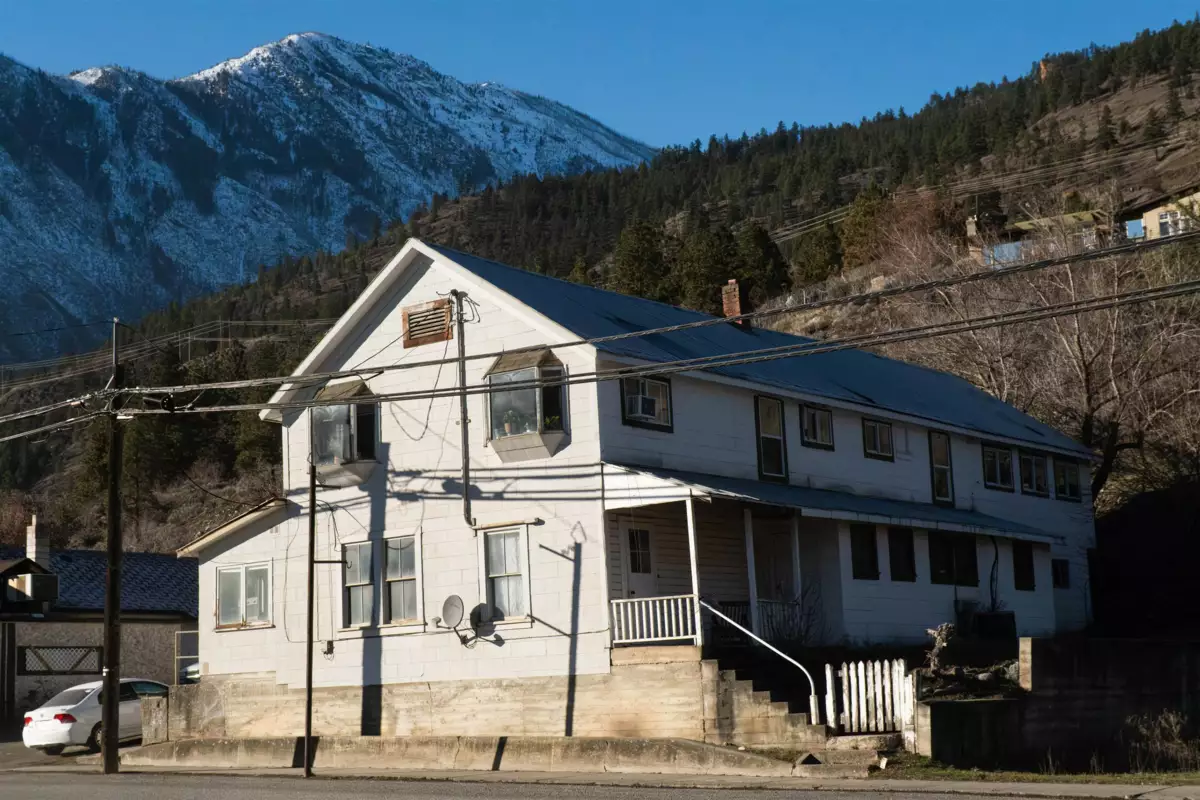Living Room Photo of 545 Main Street, Pemberton, BC