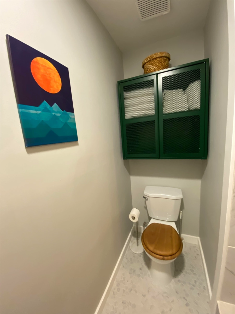 Powder Room Photo of 545 Main Street, Pemberton, BC