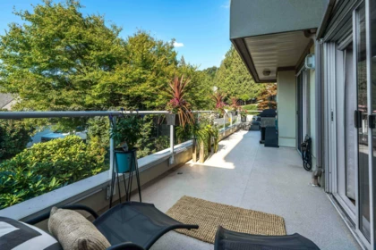 Backyard Photo of 79 4001 Old Clayburn Road, Abbotsford, BC