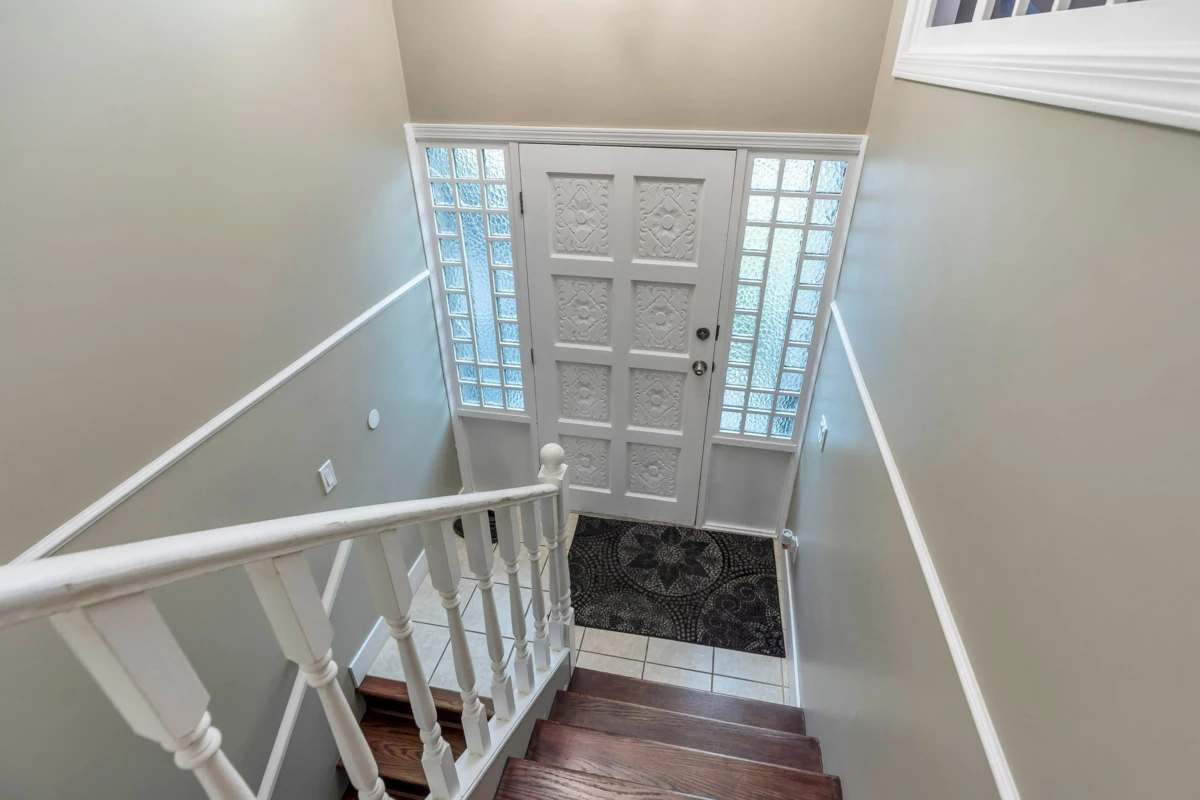 Dining Area Photo of 38276 Myrtlewood Crescent, Squamish, BC