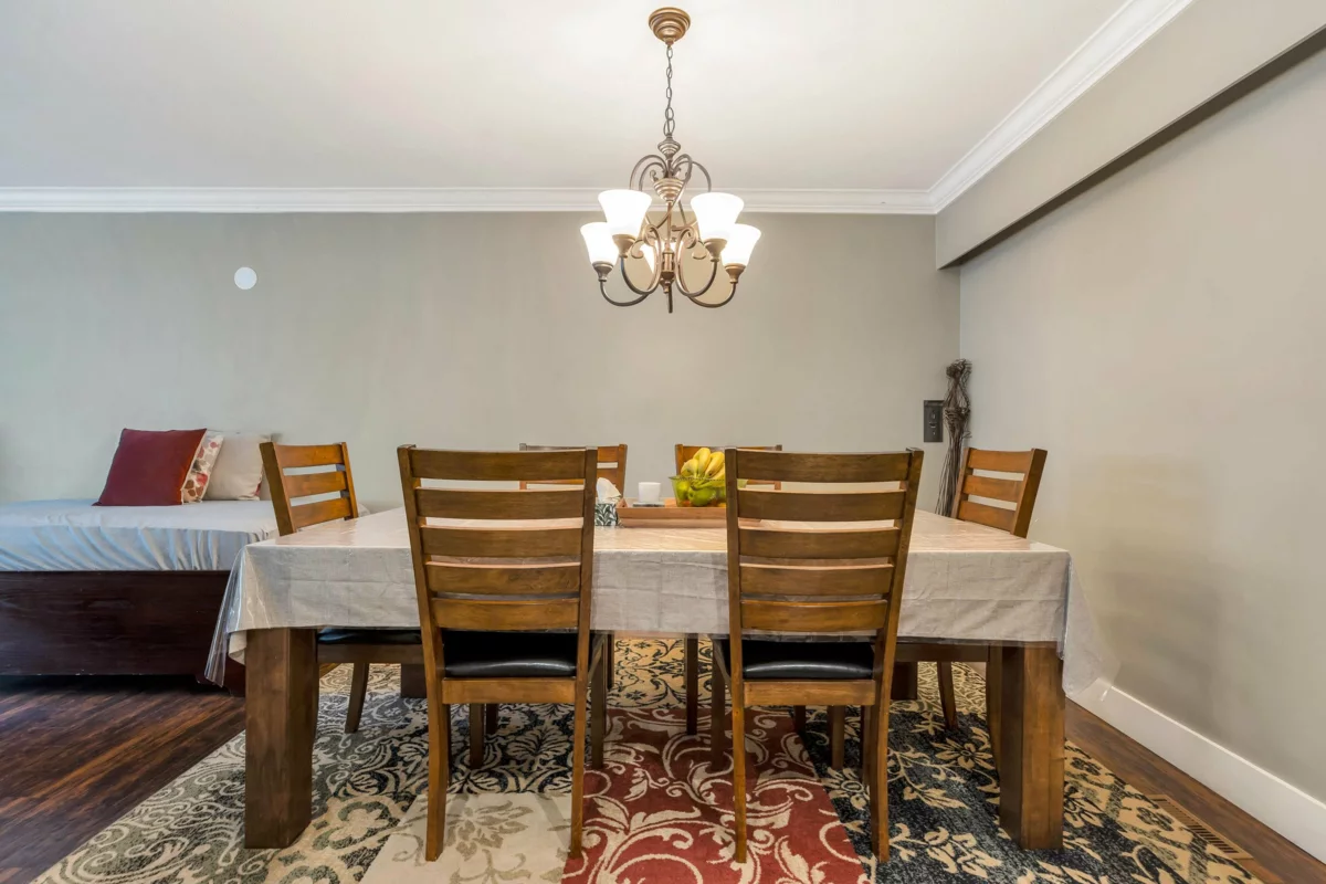 Walk-In Closet Photo of 38276 Myrtlewood Crescent, Squamish, BC