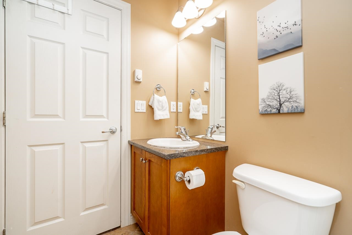 Primary Bathroom Photo of 201 9108 Mary Street, Chilliwack, BC