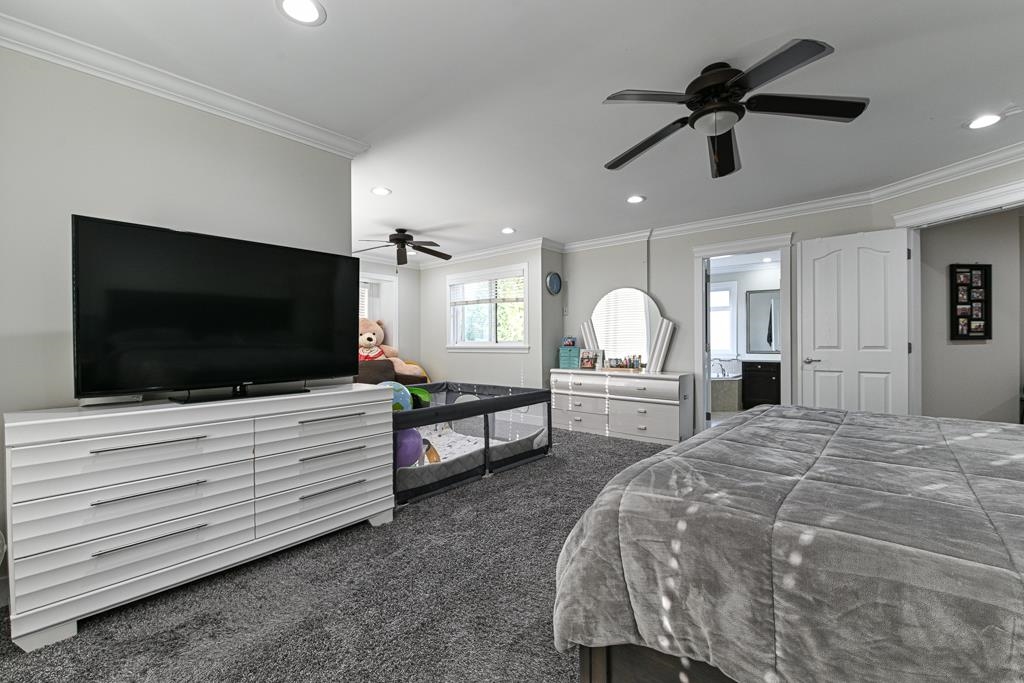 Front Yard Photo of 27733 Signal Court, Abbotsford, BC