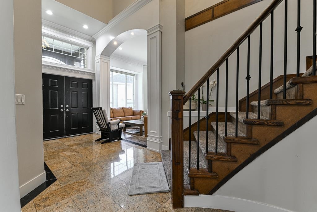 Kitchen Photo of 27733 Signal Court, Abbotsford, BC